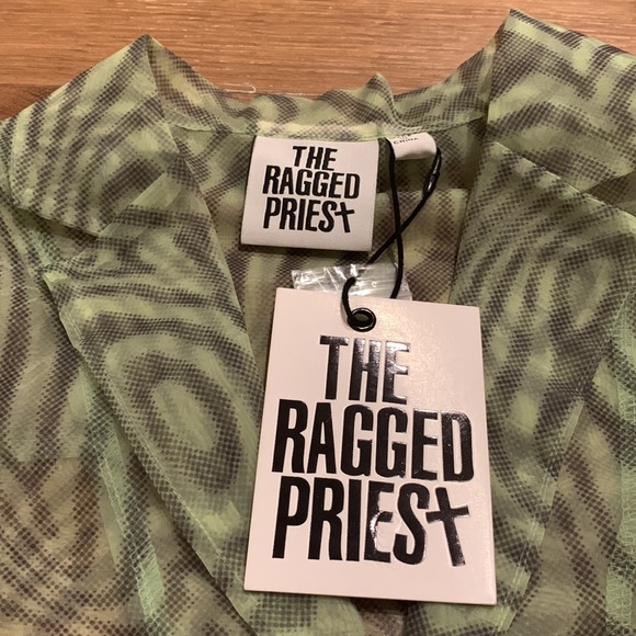 Chiffon short sleeve button down - Picture 3 of 5